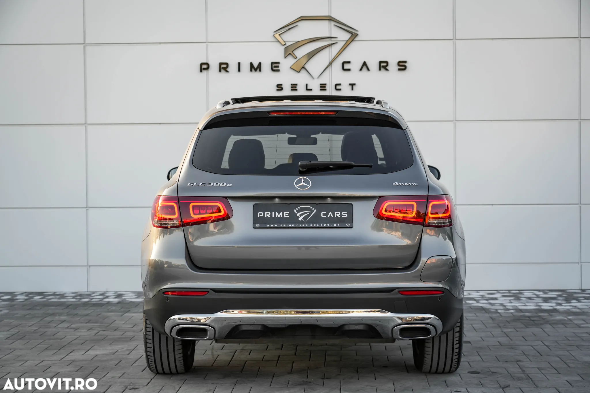 Mercedes-Benz GLC 300 e 4Matic 9G-TRONIC Exclusive - 2
