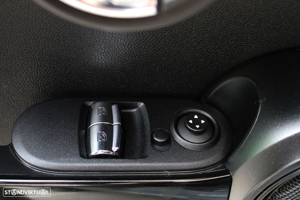 MINI 3 Portas John Cooper Works - 46