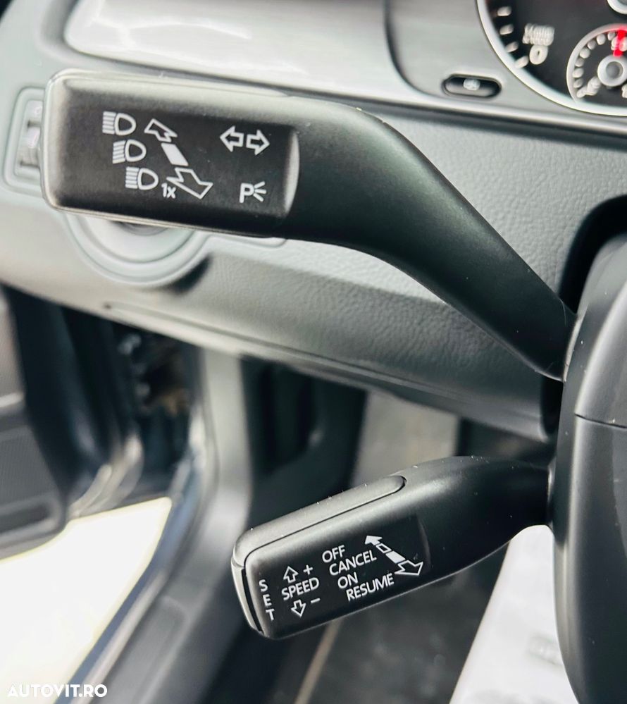 Volkswagen Passat - 22