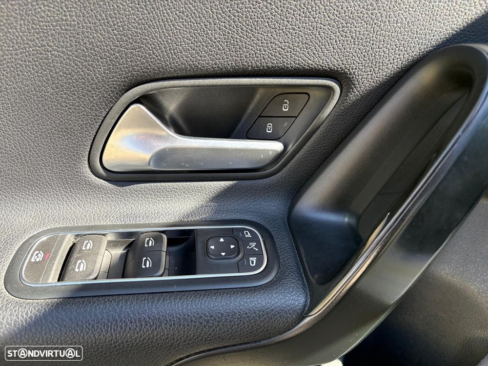 Mercedes-Benz A 180 d 8G-DCT - 31