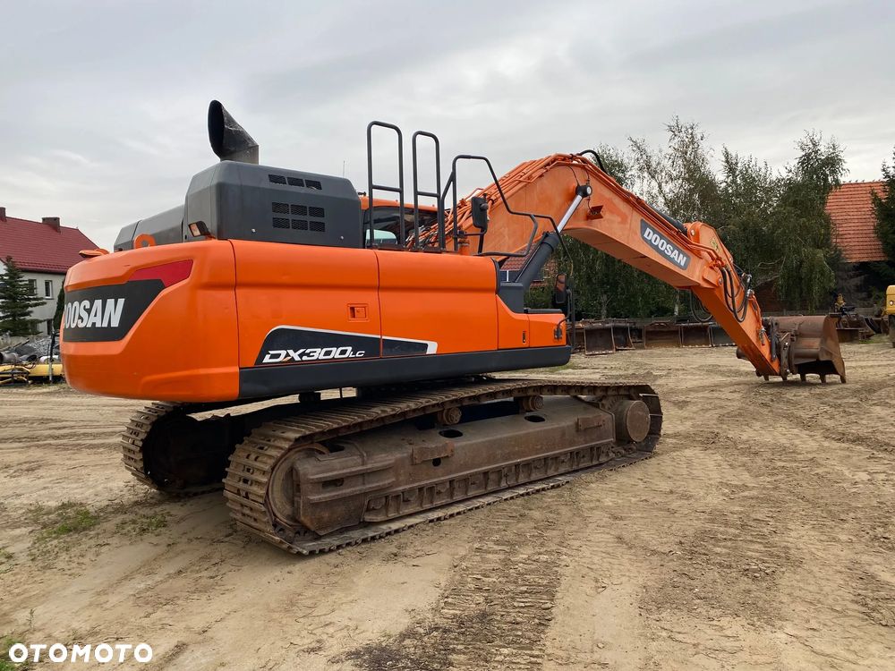Doosan DX 300 LC-5, 2015 ROK, 9600 MTH, z NIEMIEC, PODWOZIE 90% DOBRE, - 13
