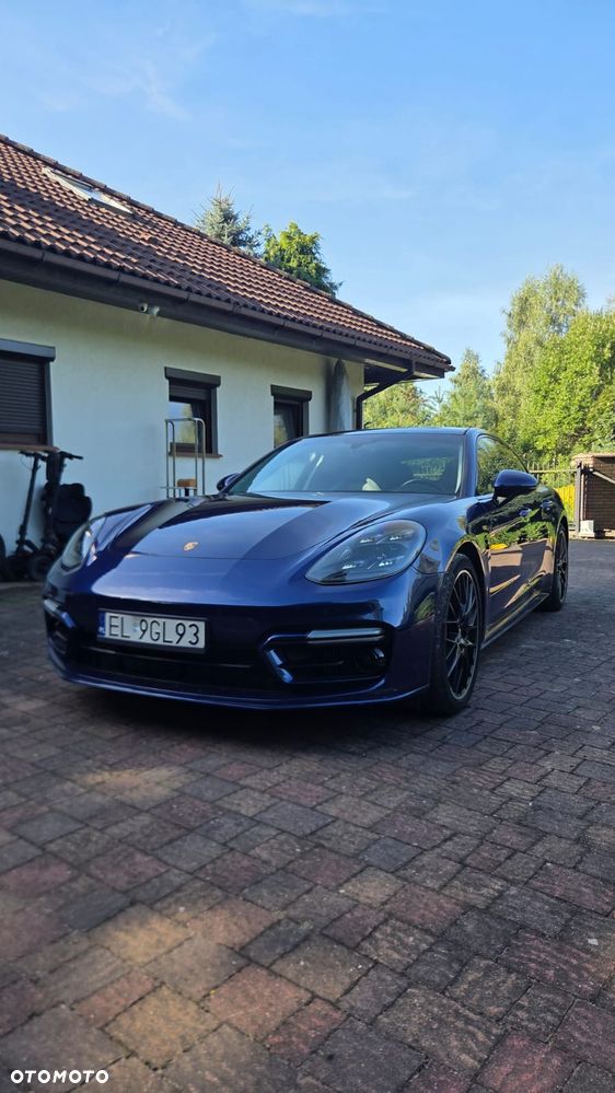 Porsche Panamera - 2