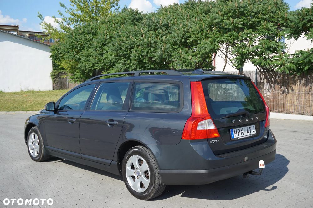 Volvo V70 2.0 Kinetic - 2