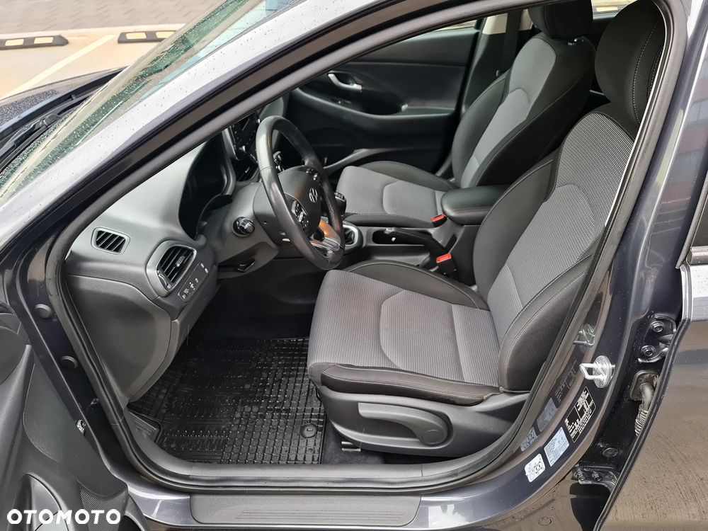 Hyundai i30 1.5 DPI Modern - 8