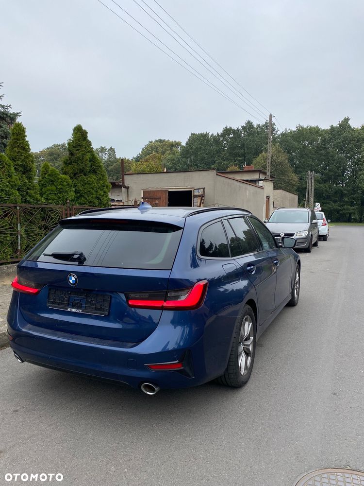 BMW Seria 3 320d Advantage sport - 3