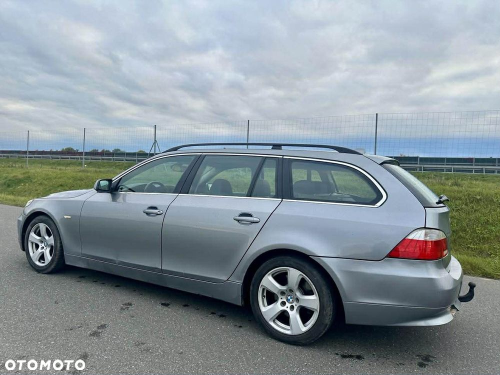 BMW Seria 5 520d Special Edition - 12