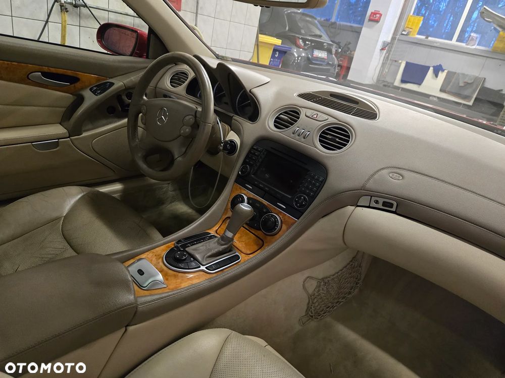 Mercedes-Benz SL 500 7G-TRONIC - 15