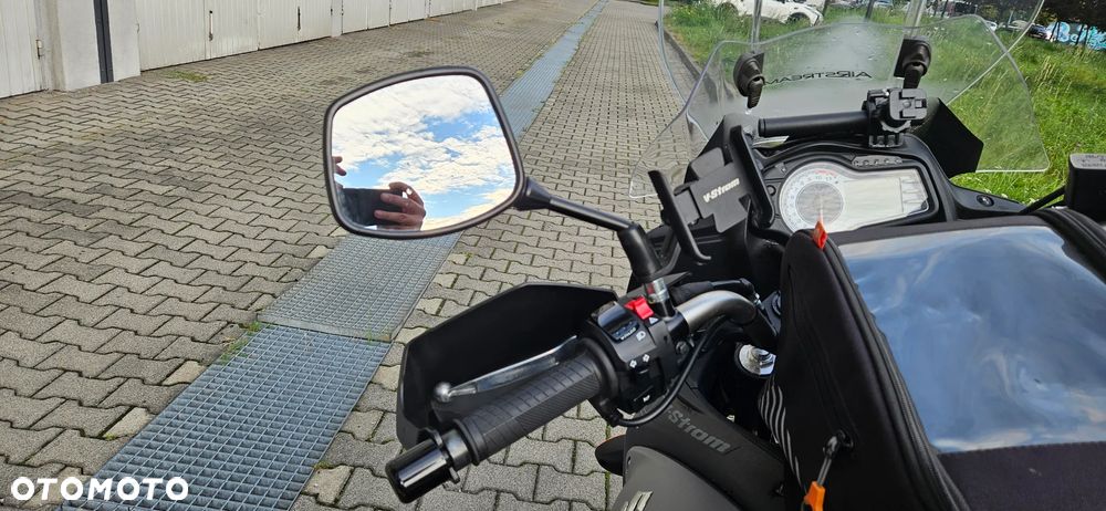 Suzuki V-STROM - 18