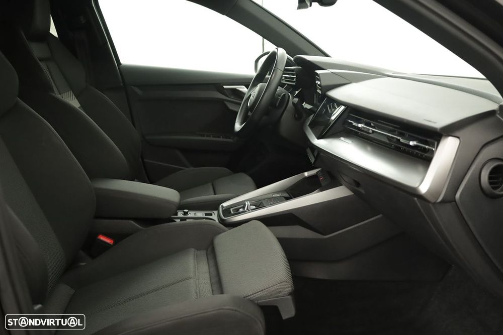 Audi A3 Sportback 45 TFSIe S line - 22