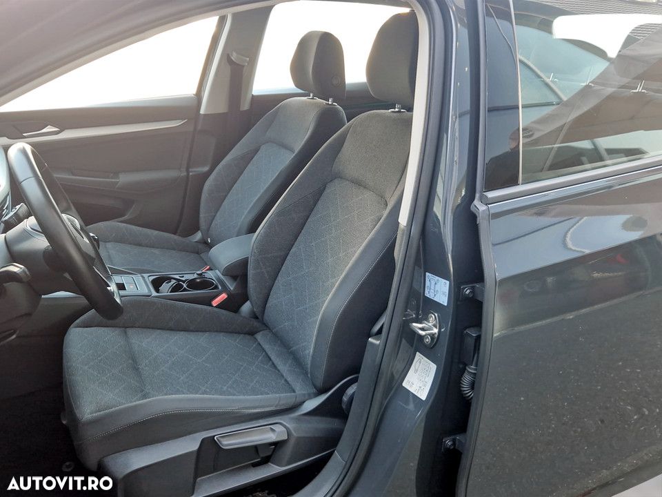 Volkswagen Golf 1.0 TSI Life - 12