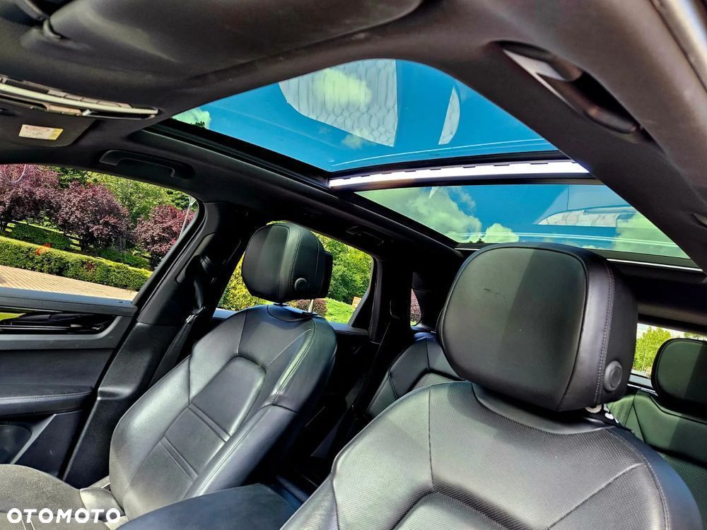 Porsche Cayenne - 29