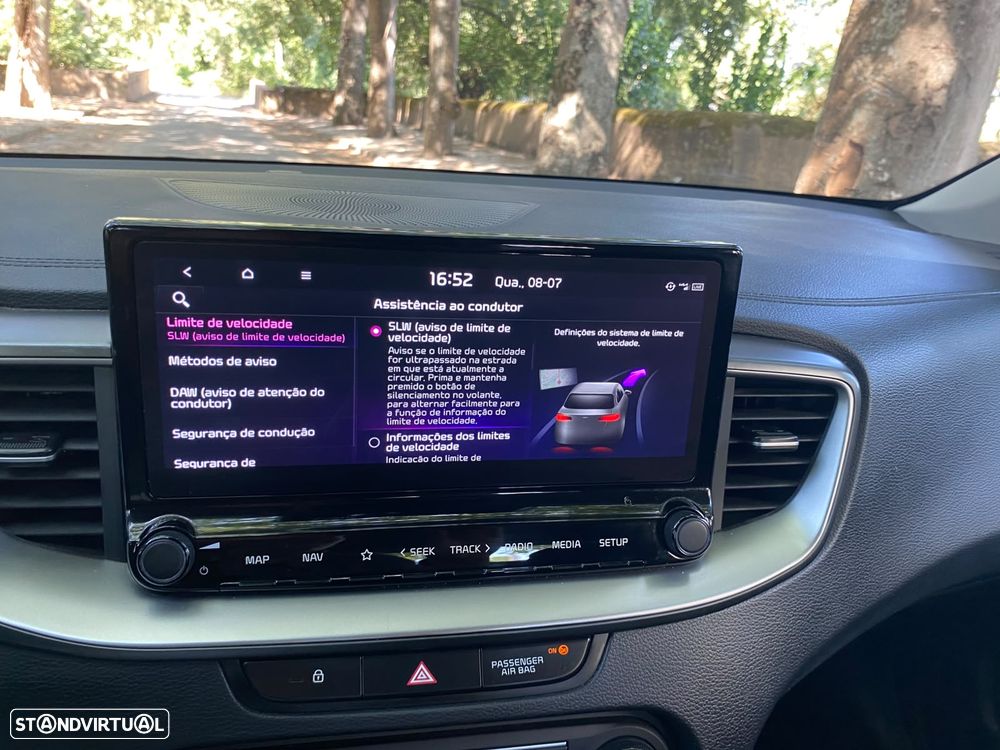Kia XCeed 1.0 T-GDI Dynamic — fotografia 23