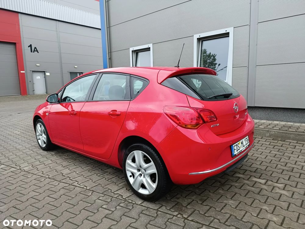 Opel Astra 1.4 Enjoy - 8