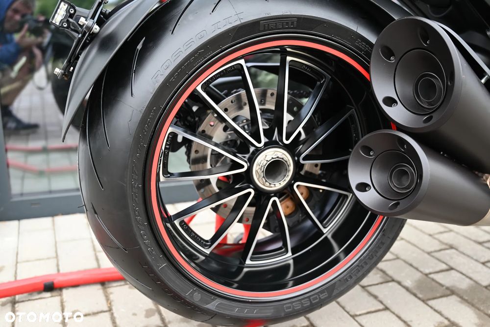 Ducati Diavel - 26