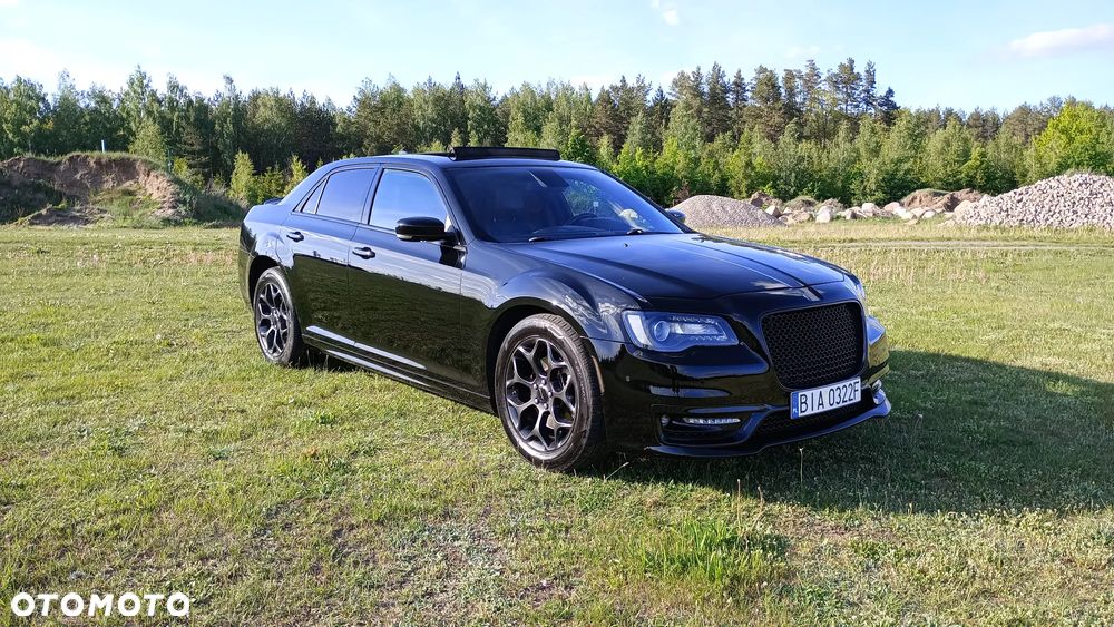 Chrysler 300s - 18