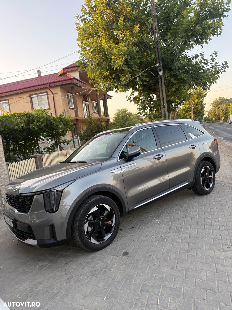 Kia Sorento 1.6 T-GDI HEV 6AT 4x2 7P Design - 1