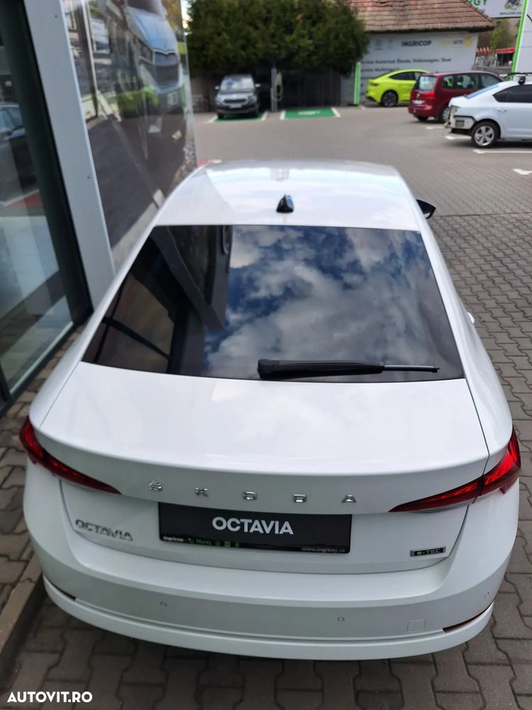 Skoda Octavia 1.5 TSI DSG MHEV Style - 8
