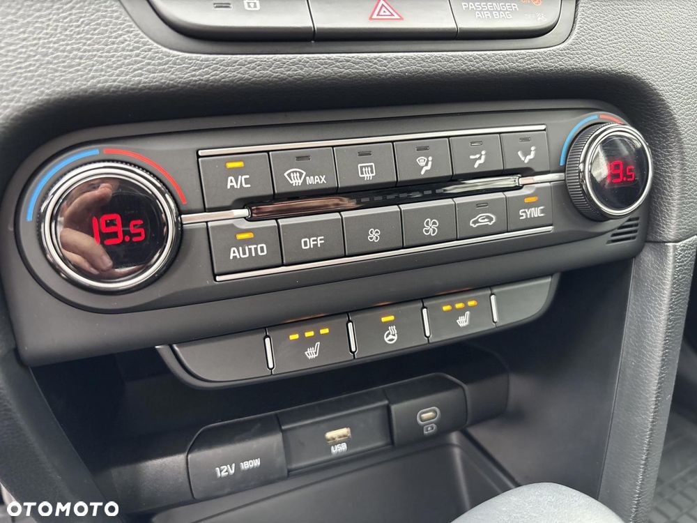 Kia Ceed 1.5 T-GDI M DCT - 23
