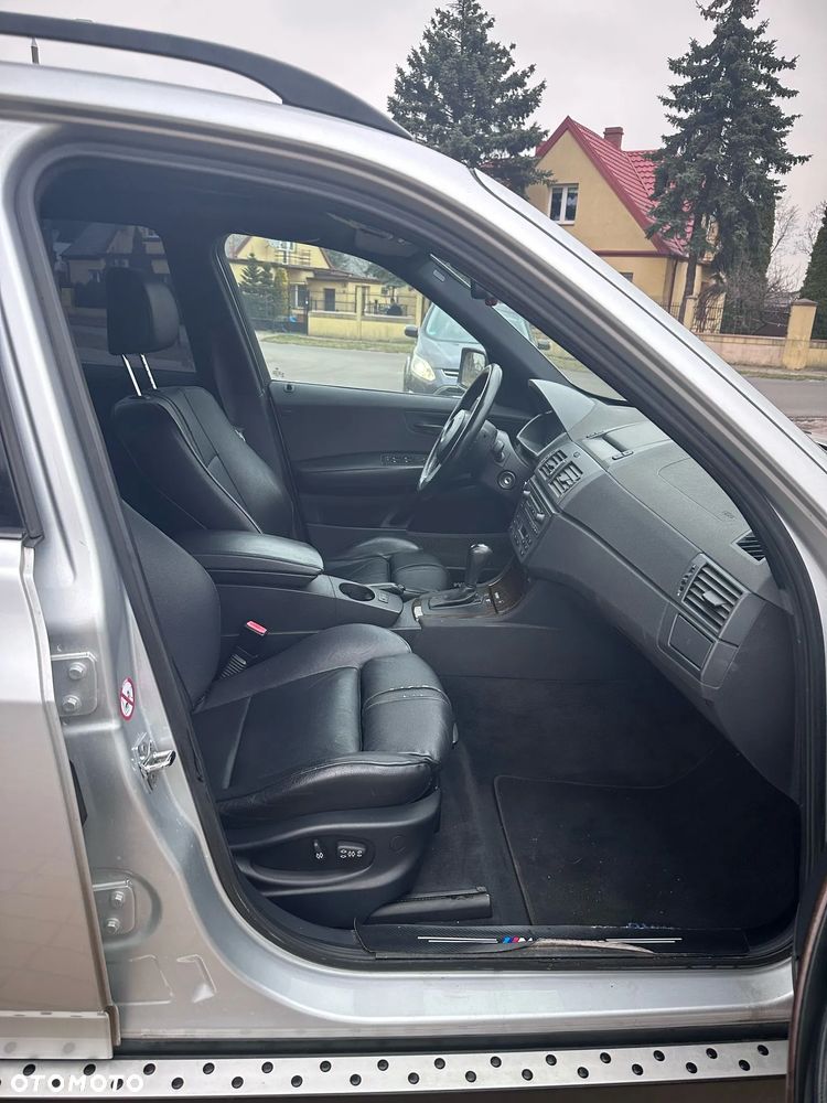 BMW X3 3.0i - 10