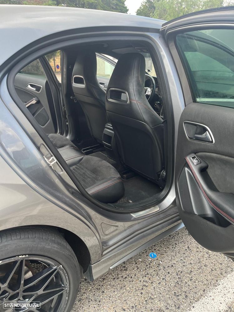 Mercedes-Benz A 180 d AMG Line - 8