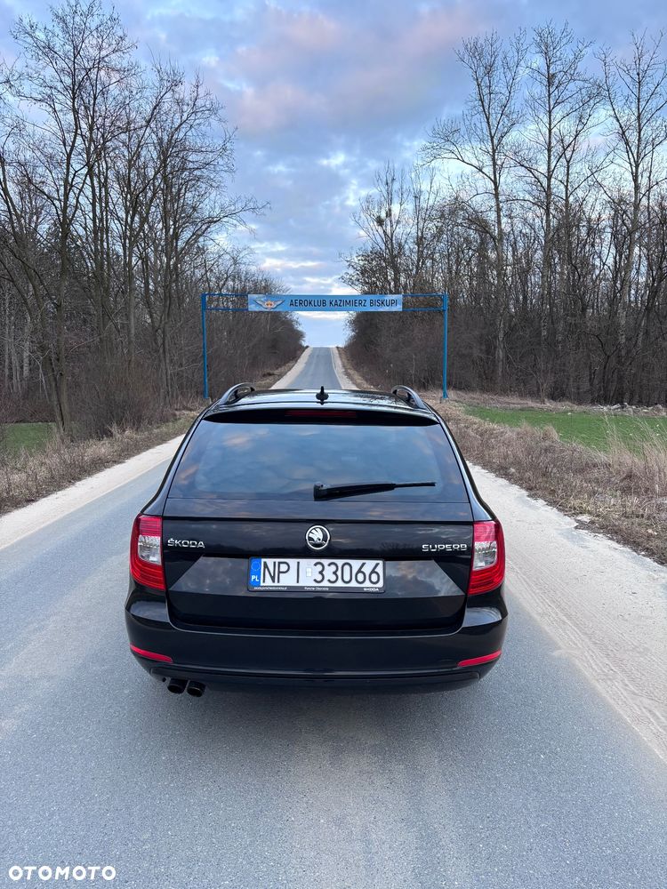 Skoda Superb 2.0 TDI Platinum - 8