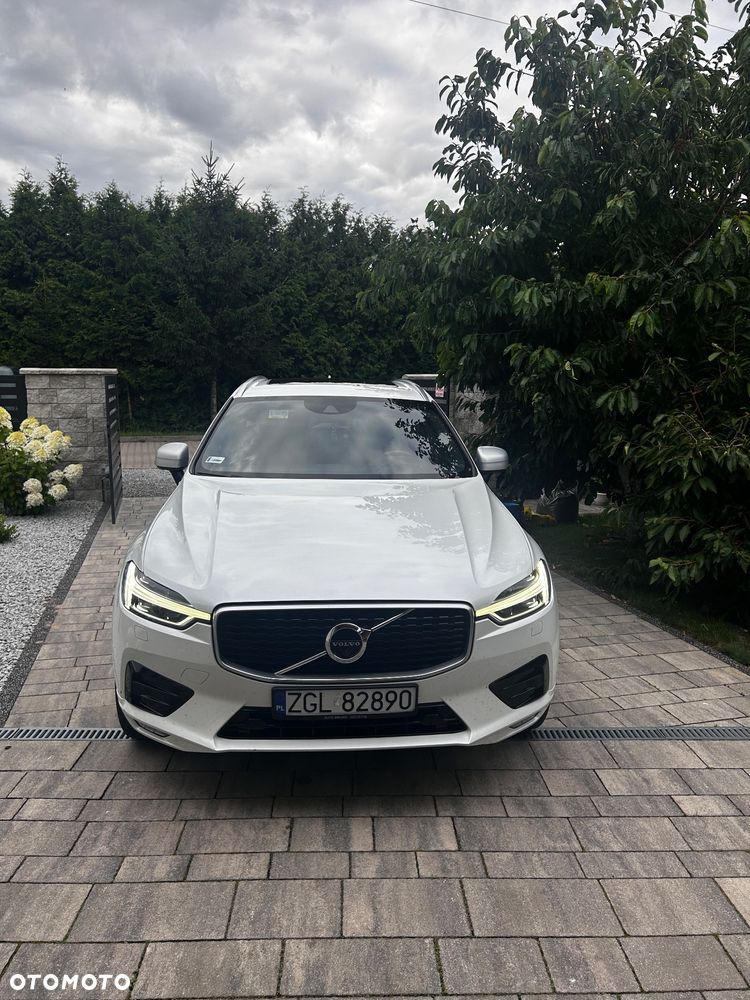 Volvo XC 60 D5 AWD R-Design - 4