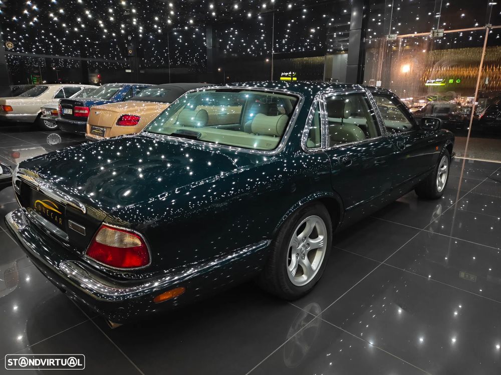 Jaguar XJ XJ8 3.2 Executive - 8