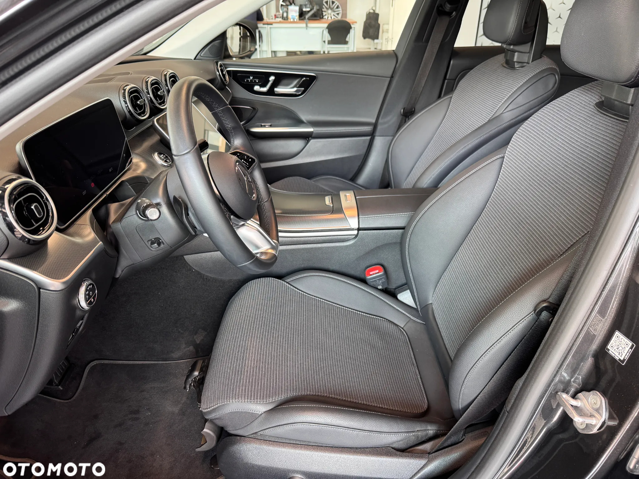 Mercedes-Benz Klasa C 200 d 9G-TRONIC - 4