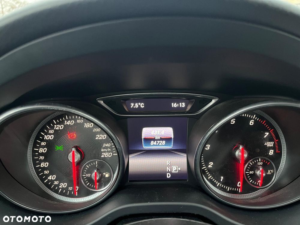 Mercedes-Benz CLA 250 4Matic 7G-DCT - 20