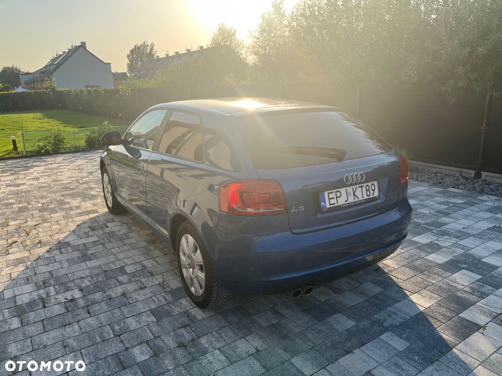 Audi A3 3-drzwiowe 2.0 TDI DPF Attraction - 3