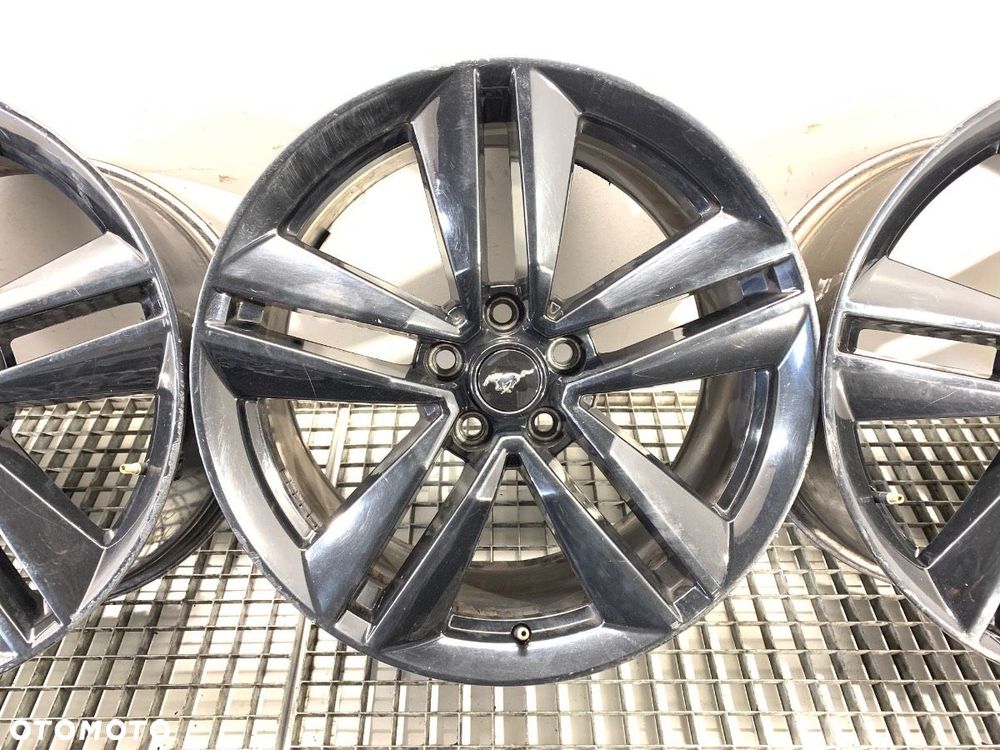 FELGI ALUMINIOWE KOMPLET 19 5x114,3  71,1 et 45  FORD USA MUSTANG coupe 2014 - 2022 2.3 EcoBoost 233 - 3