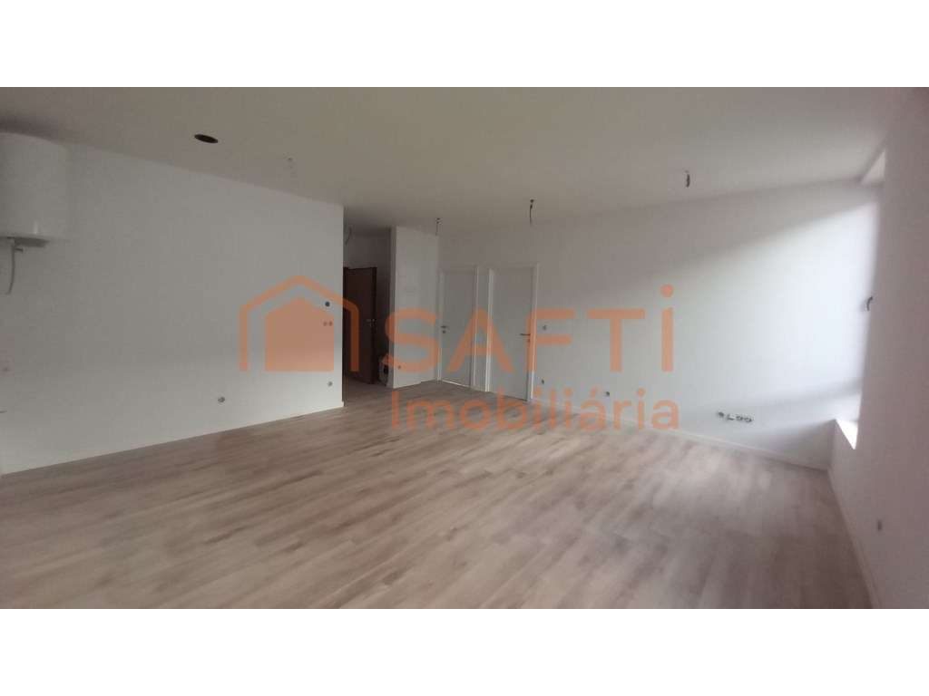 Apartamento T2 centro de Monção - Grande imagem: 2/9