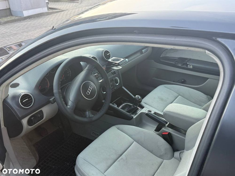Audi A3 3-drzwiowe 2.0 TDI Attraction - 3
