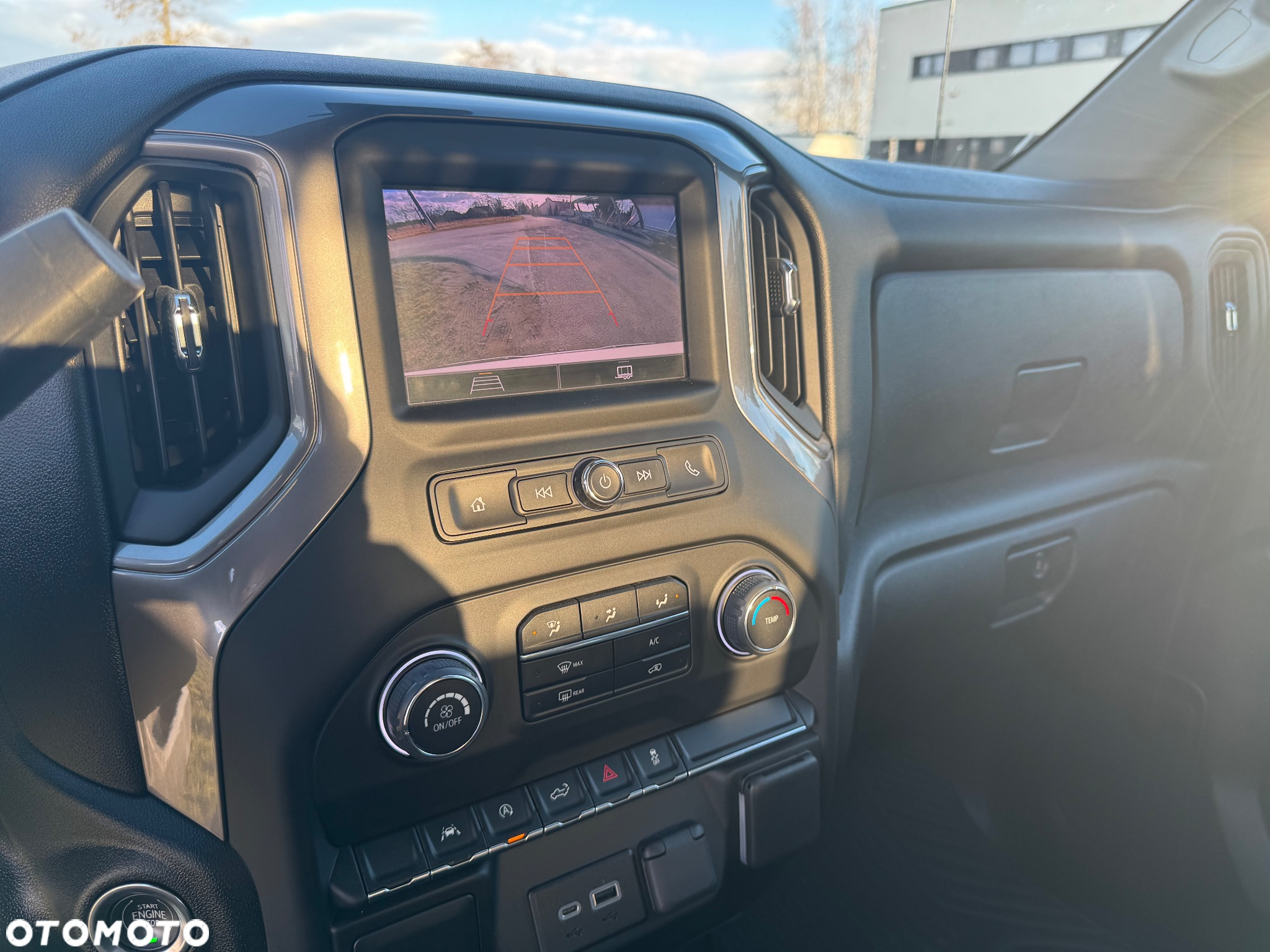 Chevrolet Silverado - 30