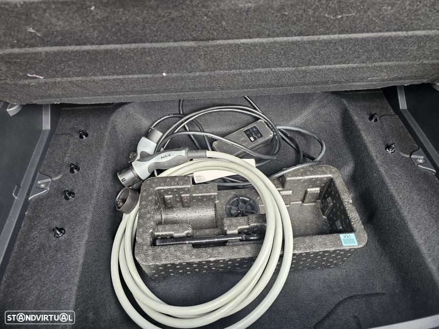 Kia Niro EV 64kWh Drive - 19