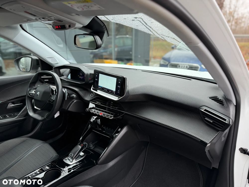 Peugeot 2008 1.2 PureTech Allure S&S EAT8 - 7