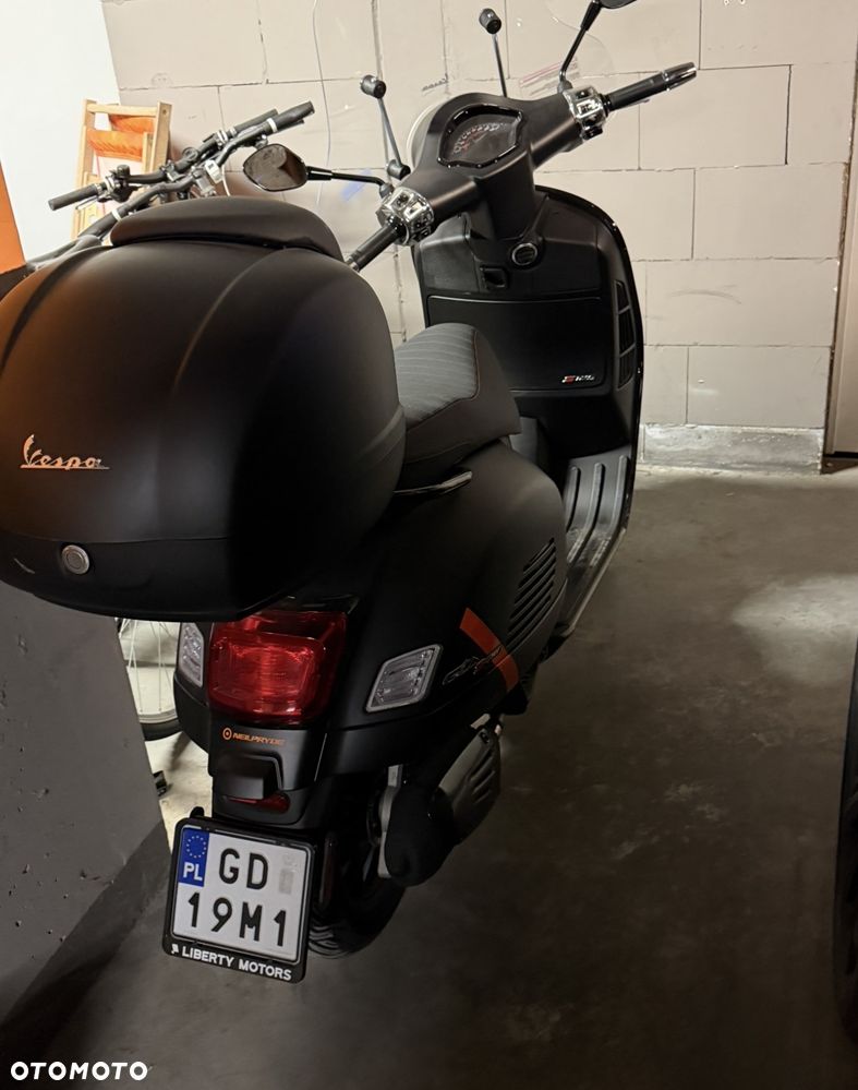 Vespa GTS - 2