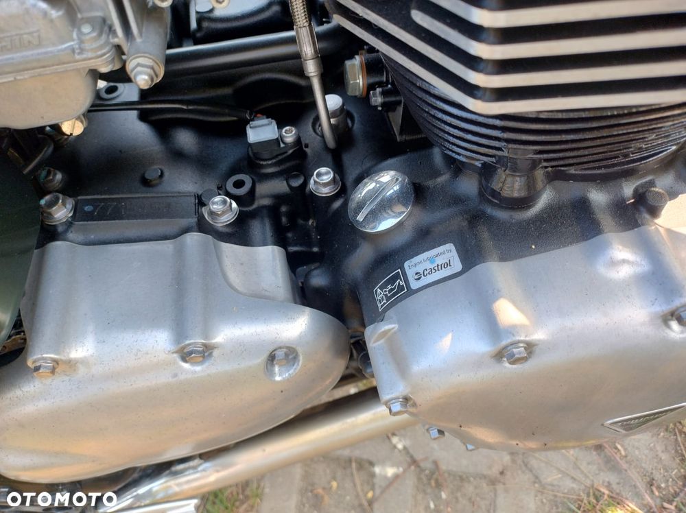 Triumph Thruxton - 37