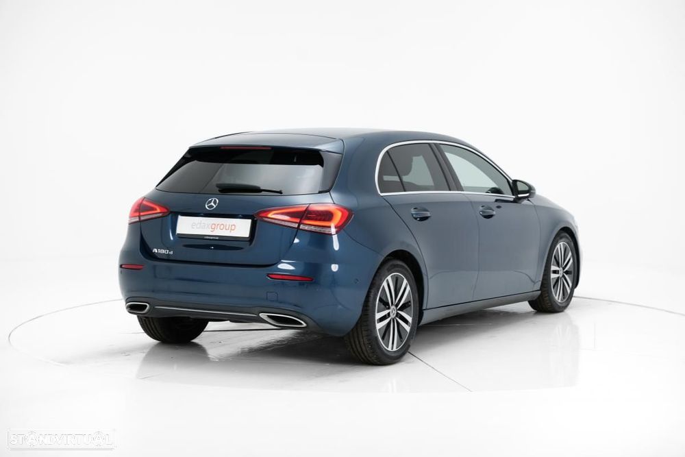 Mercedes-Benz A 180 - 4