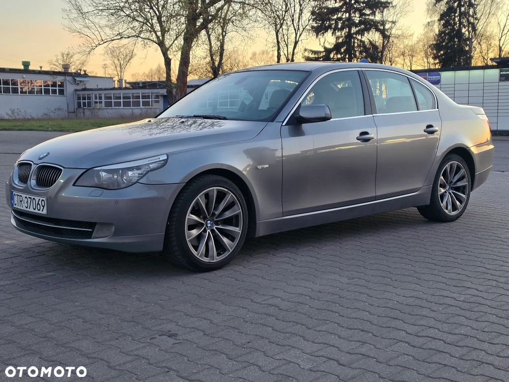 BMW Seria 5 525d - 9