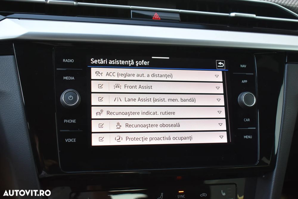 Volkswagen ARTEON 2.0 TSI DSG R-Line - 16