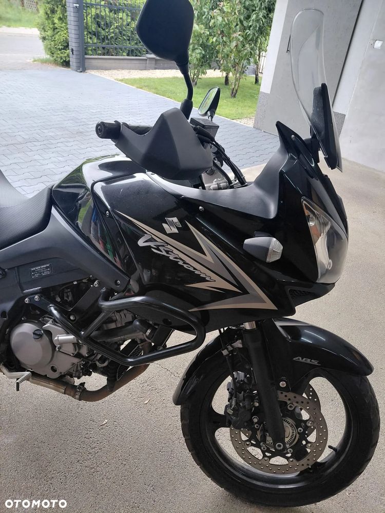 Suzuki V-STROM - 8