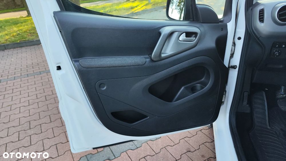 Citroën Berlingo Multispace BlueHDi 120 S&S SHINE - 18