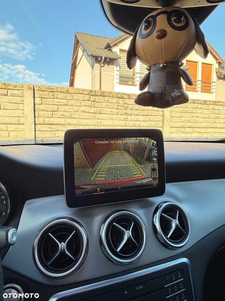 Mercedes-Benz GLA 200 7G-DCT AMG Line - 16