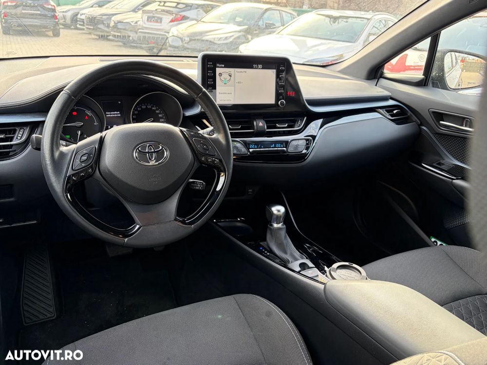 Toyota C-HR 2.0 Hybrid Business-Edition - 6