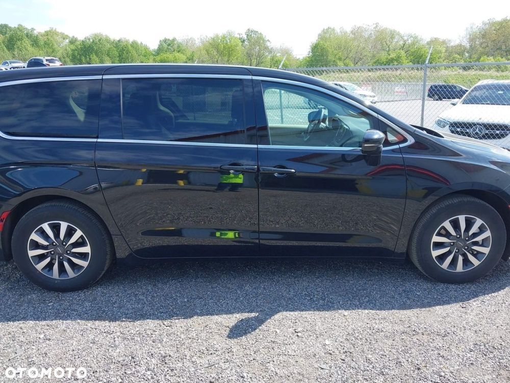 Chrysler Pacifica - 9