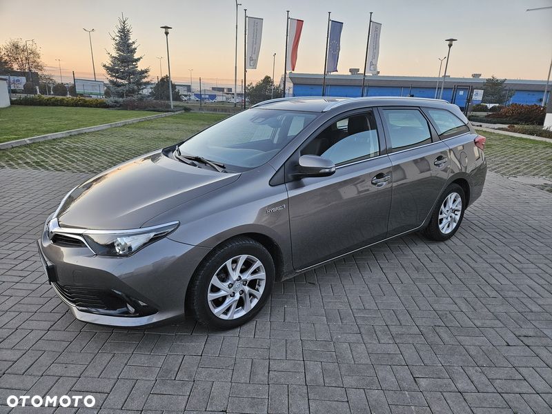 Toyota Auris - 1