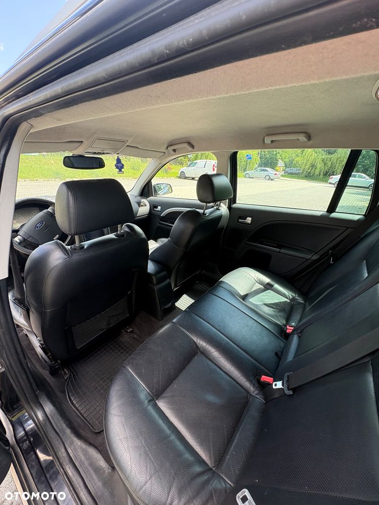 Ford Mondeo V6 ST 220 - 15