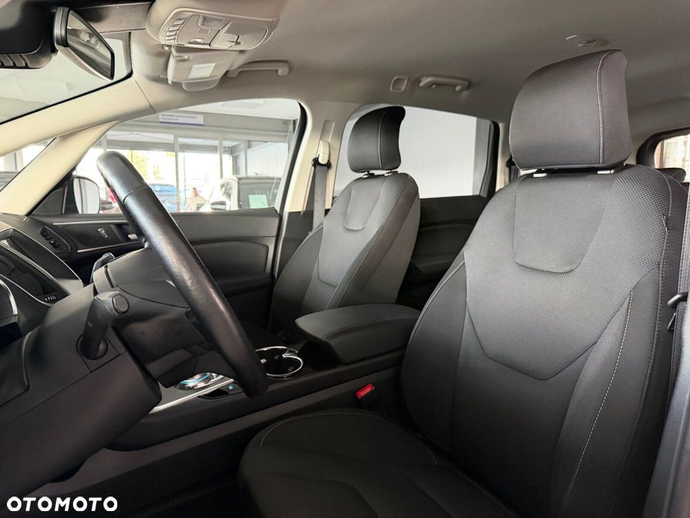 Ford S-Max 2.0 EcoBlue Titanium - 19