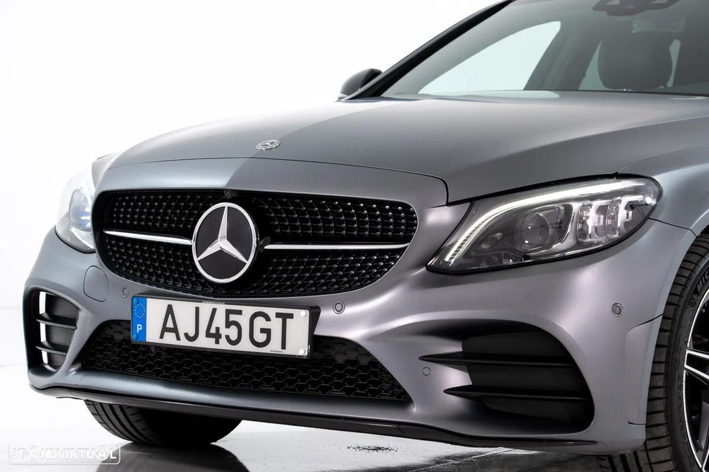 Mercedes-Benz C 300 e AMG Line - 18